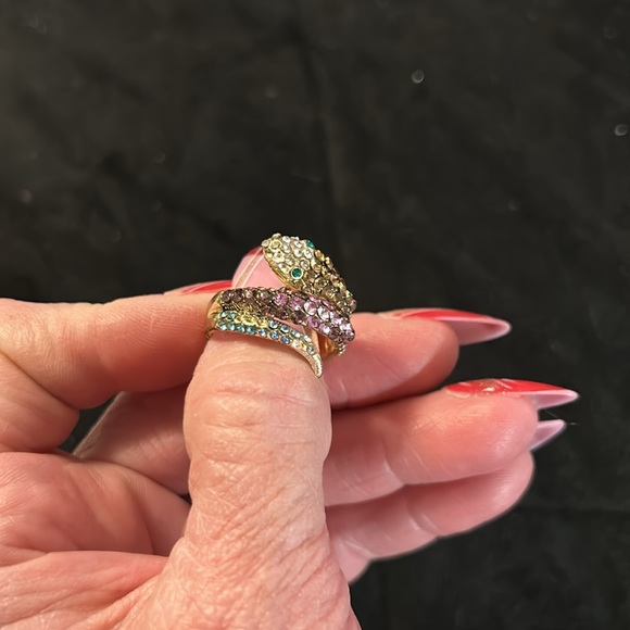 Ring - Picture 5 of 5